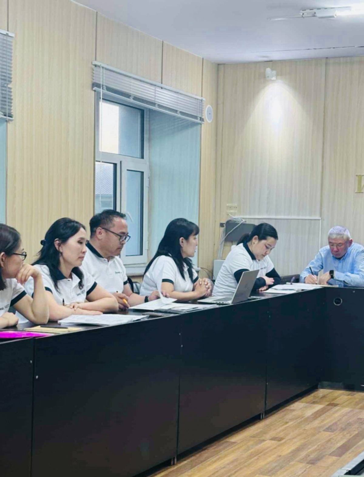 ЗӨВЛӨН ТУСЛАХ АЖЛЫН ХЭСЭГ  ДАШБАЛБАР СУМАНД АЖИЛЛАЛАА
