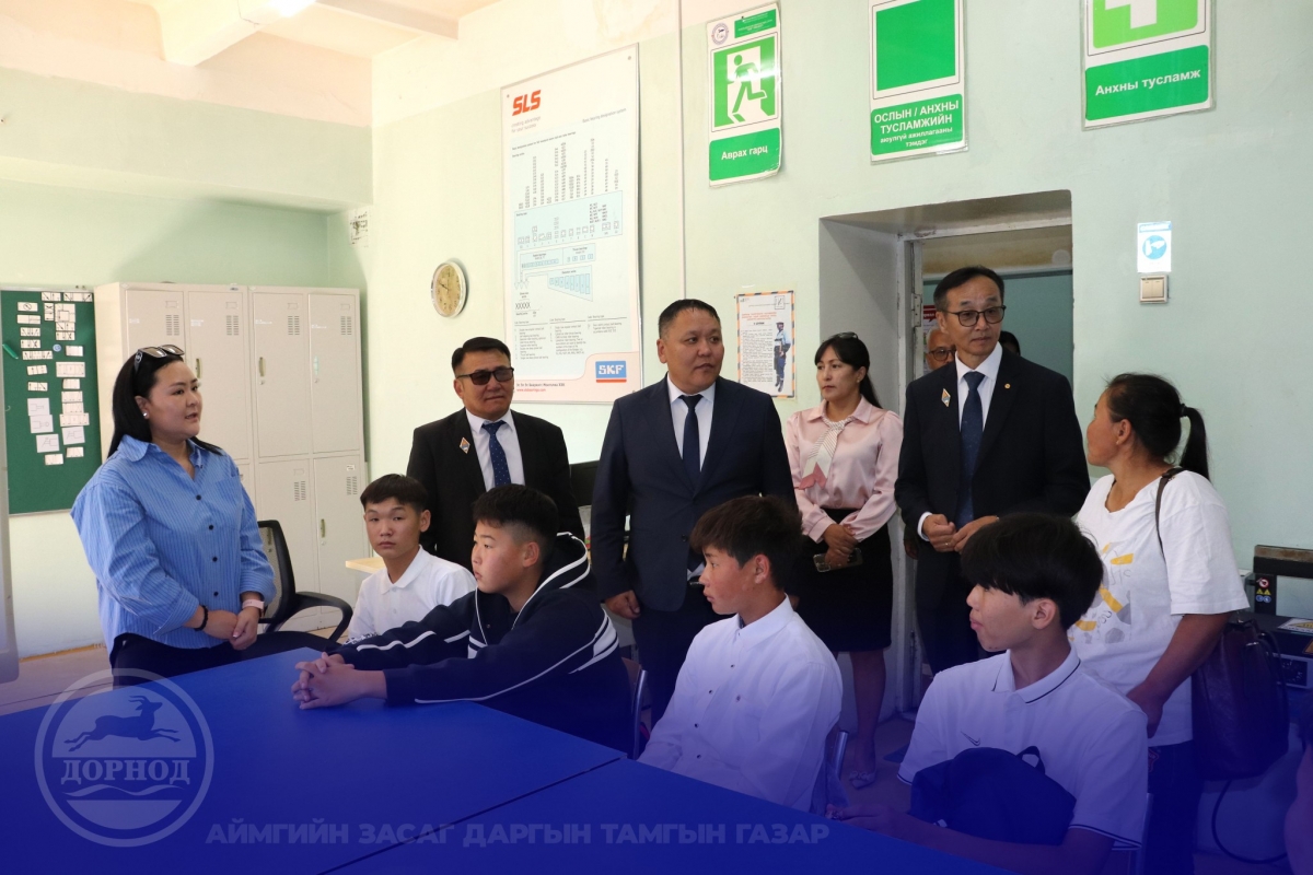 ЗҮҮН БҮСИЙН МЭРГЭЖЛИЙН БОЛОВСОН ХҮЧНИЙ НӨӨЦИЙГ БҮРДҮҮЛЭХЭД АНХААРЧ АЖИЛЛАНА