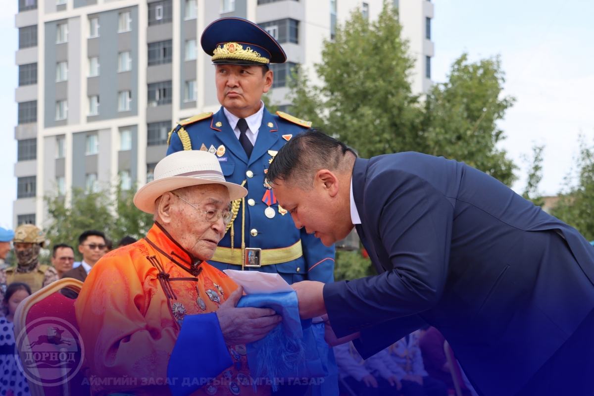 1945 ОНЫ  ЧӨЛӨӨЛӨХ ДАЙНЫ ЯЛАЛТЫН 80 ЖИЛИЙН ОЙГ УЛС ОРОН ДАЯАР НЭГЭН ЗЭРЭГ ТЭМДЭГЛЭЖ БАЙНА