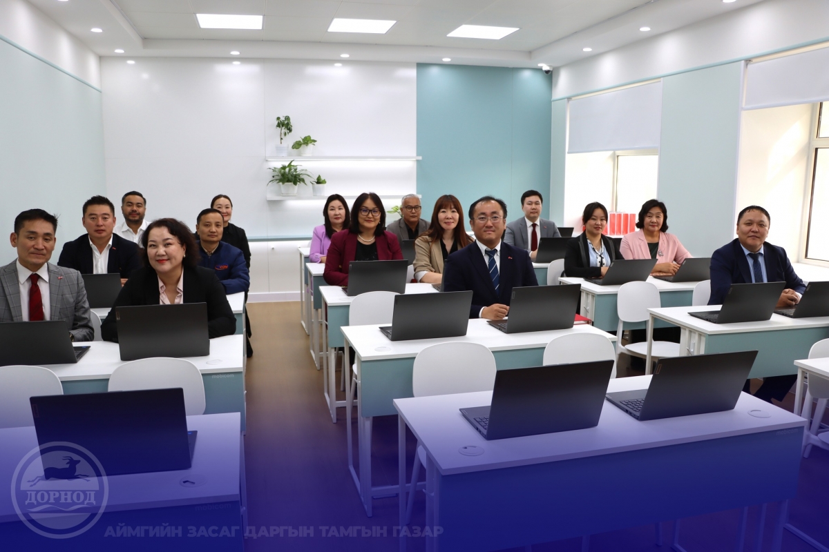 “SМART EDUCATION 5” ТӨСЛИЙГ МАНАЙ АЙМАГТ ХЭРЭГЖҮҮЛЖ БАЙНА