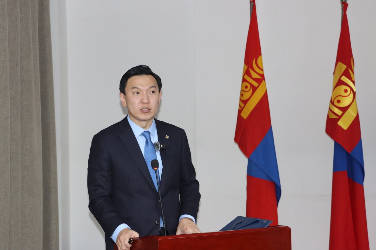 УИХ-ЫН ДАРГА Н.УЧРАЛ ДОРНОД АЙМГИЙН ТӨРИЙН БАЙГУУЛЛАГЫН УДИРДЛАГУУДТАЙ УУЛЗЛАА